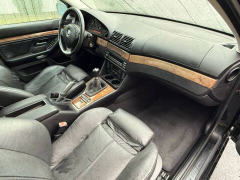 2001 BMW 5 Series 540i