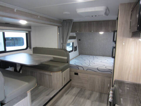 2022 Winnebago Micro Minnie 1808FBS