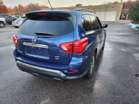 2017 Nissan Pathfinder SV