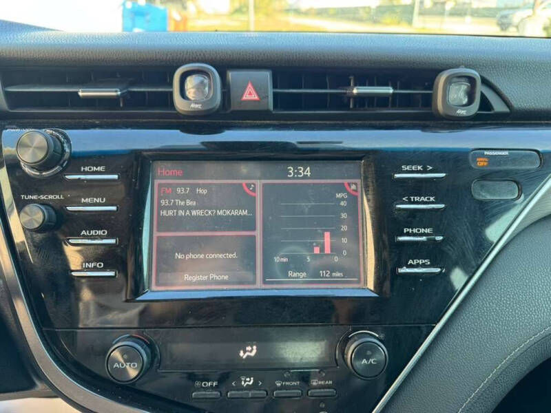 2018 Toyota Camry SE