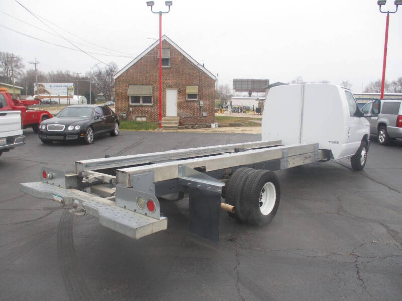 2011 Ford E-Series E-450 SD