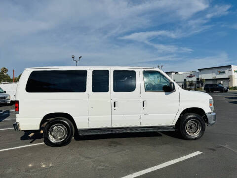 2014 Ford E-Series E-150 XLT