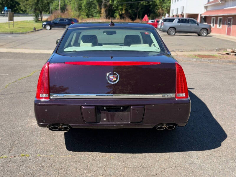 2009 Cadillac DTS Premium Luxury