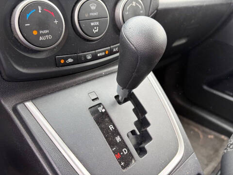 2012 Mazda MAZDA5 Sport