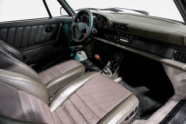 1988 Porsche 911 Carrera