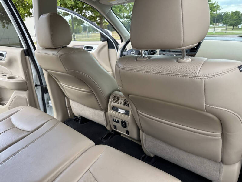 2019 Nissan Pathfinder Platinum