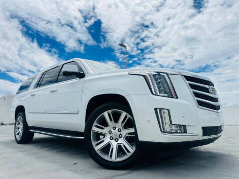 2017 Cadillac Escalade ESV Luxury