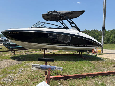 2016 Yamaha 242 Limited S for sale at Performance Boats in Mineral VA