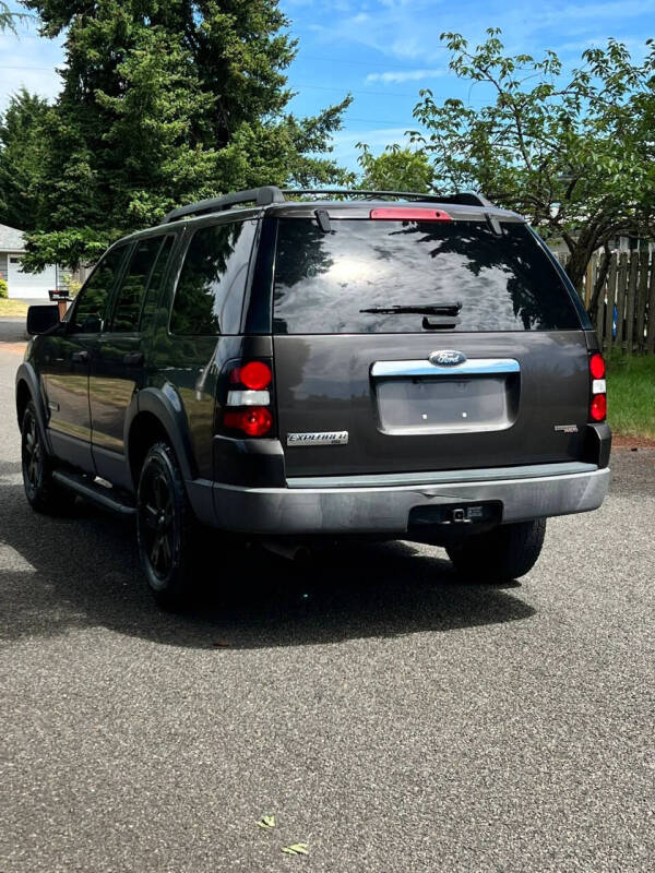 2006 Ford Explorer XLT