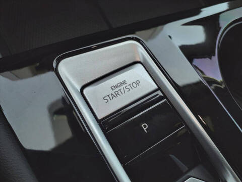 2026 Volkswagen Atlas Cross Sport SEL Premium R-Line 4Motion