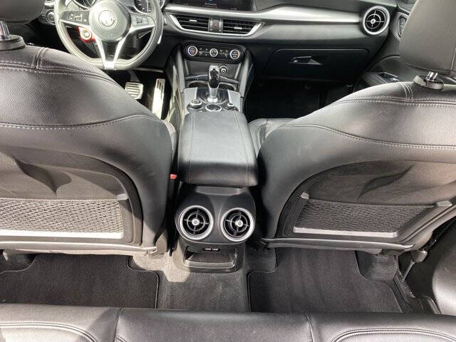 2018 Alfa Romeo Stelvio Sport