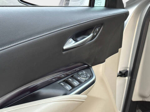 2022 Cadillac XT4 Luxury