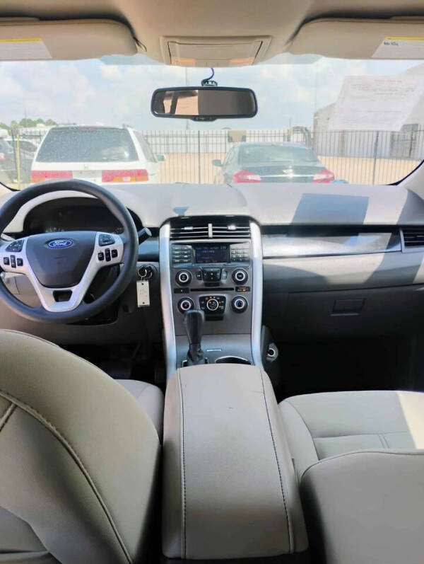2012 Ford Edge SE
