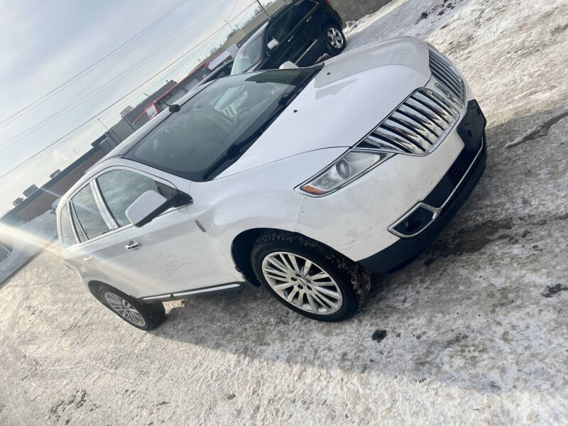 2011 Lincoln MKX Base's photo