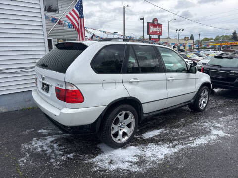 2000 BMW X5 4.4i