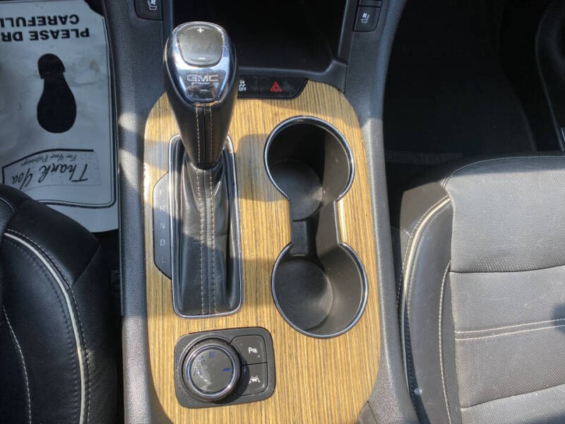 2017 GMC Acadia Denali