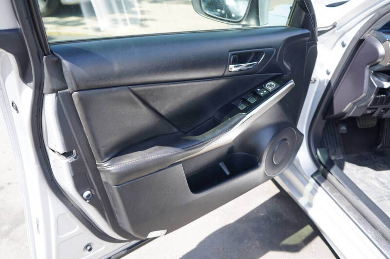 2015 Lexus IS 250