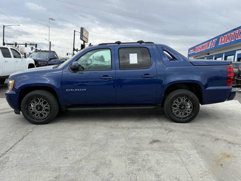 2013 Chevrolet Avalanche LT Black Diamond