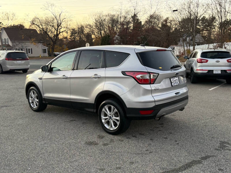 2017 Ford Escape SE photo 6