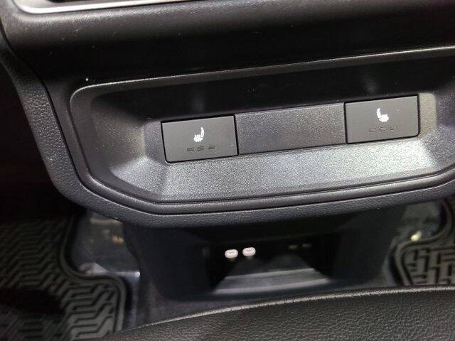 2026 Volkswagen Atlas Cross Sport SEL R-Line Black 4Motion