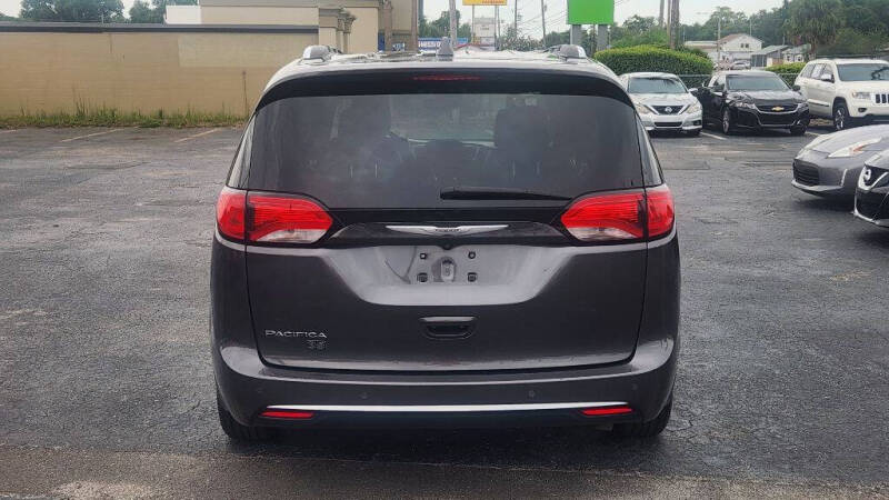 2019 Chrysler Pacifica Touring L Plus