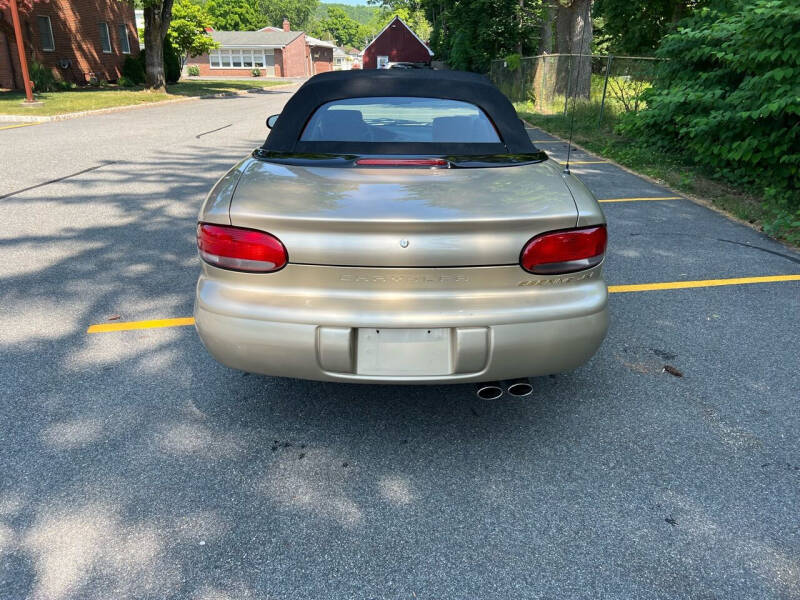 2000 Chrysler Sebring JXI photo 8