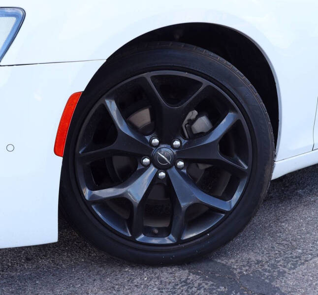 2021 Chrysler 300 S V6