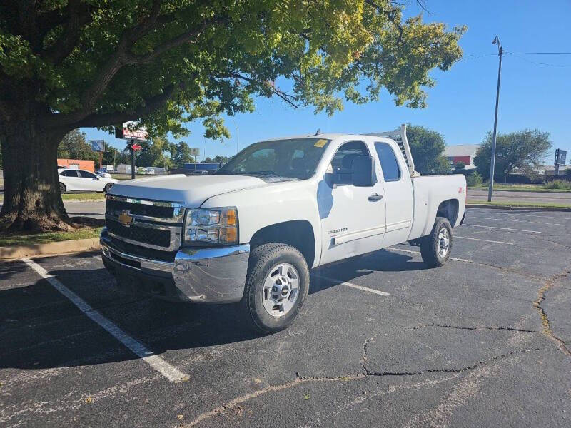 2013 Chevrolet Silverado 2500HD for sale at EGM Auto in Midwest City OK