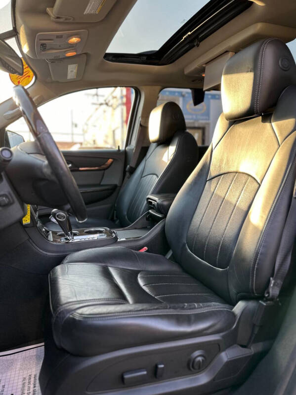 2015 GMC Acadia Denali