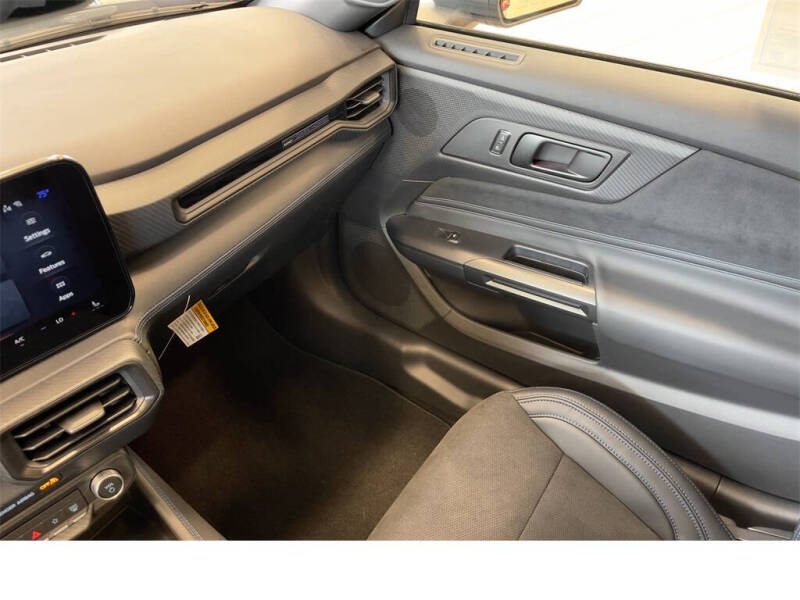 2025 Ford Mustang Dark Horse