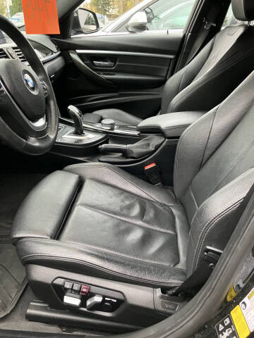 2018 BMW 3 Series 330i xDrive