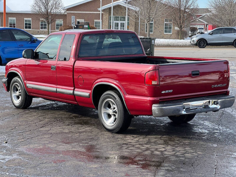 2002 Chevrolet S-10 LS