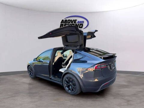 2023 Tesla Model X Standard Range
