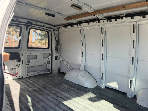 2020 Chevrolet Express 2500