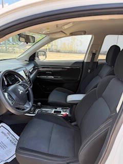 2019 Mitsubishi Outlander ES