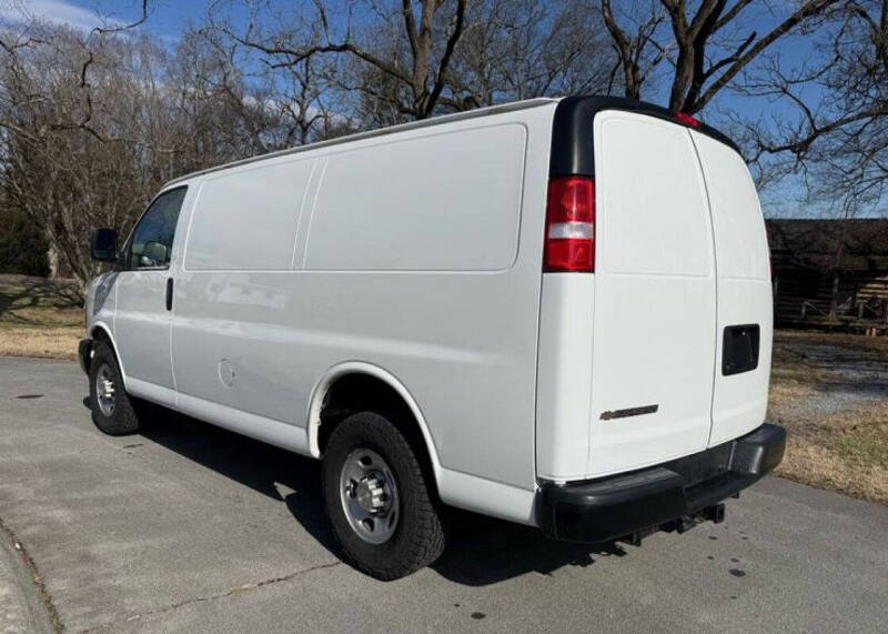 2021 Chevrolet Express 2500