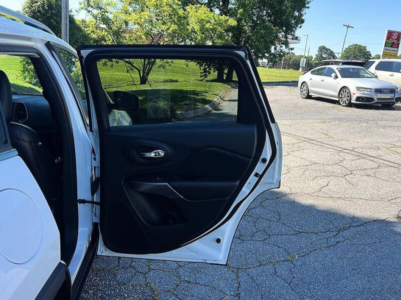 2019 Jeep Cherokee