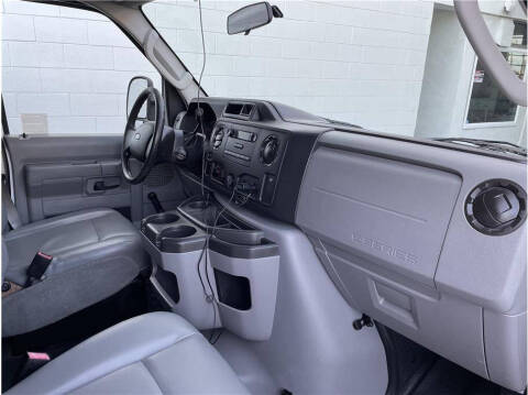 2014 Ford E-Series E-150