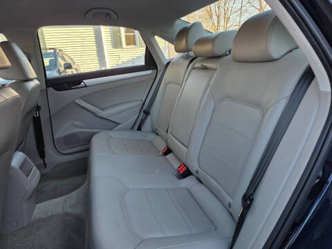 2012 Volkswagen Passat SE PZEV