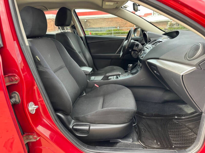 2013 Mazda MAZDA3 i Touring