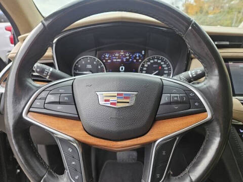 2017 Cadillac XT5 Platinum