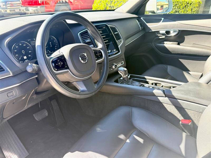 2020 Volvo XC90 T5 Momentum