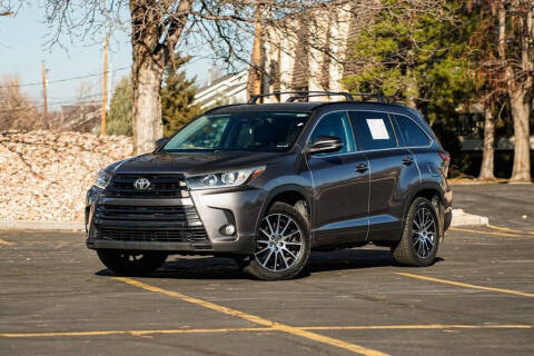2017 Toyota Highlander SE