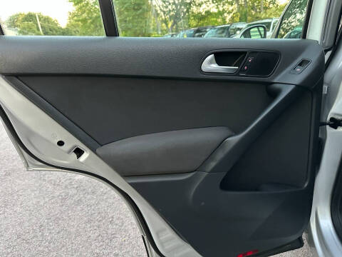 2015 Volkswagen Tiguan S