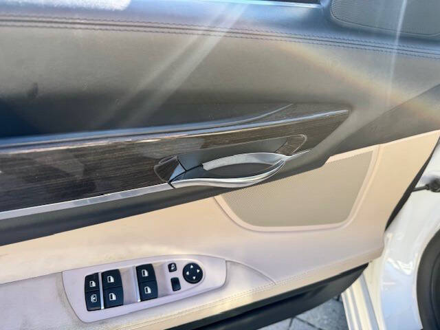 2012 BMW 7 Series 740Li