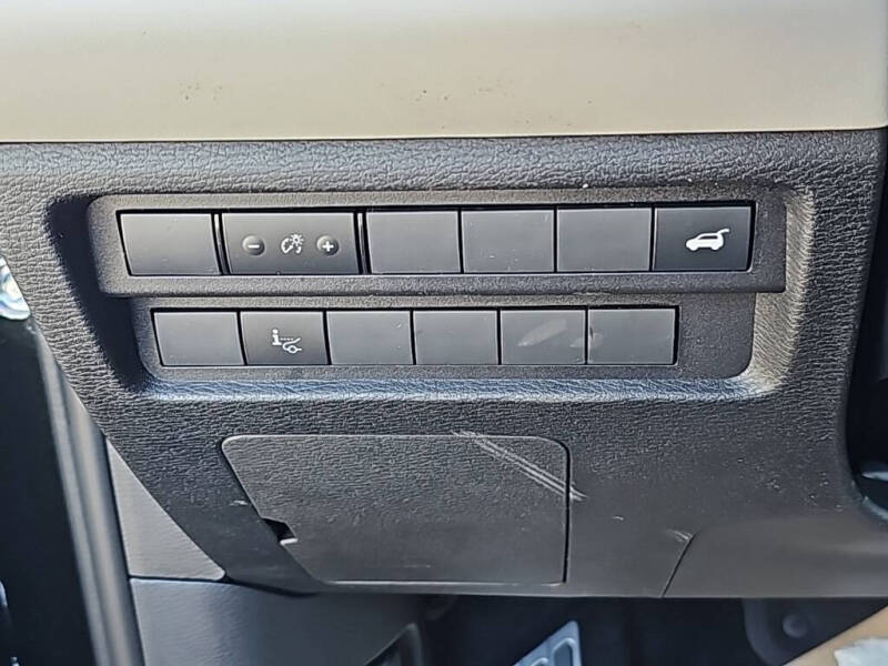 2025 Mitsubishi Outlander SEL Platinum Edition