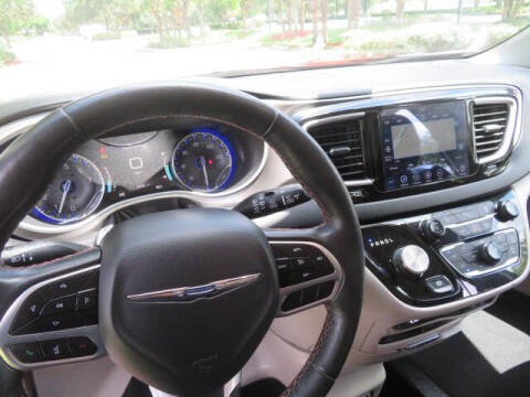 2020 Chrysler Pacifica Touring L Plus