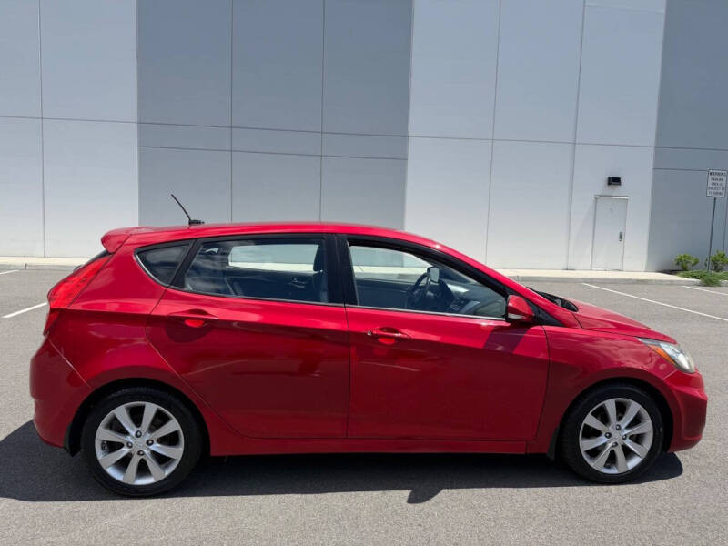 2013 Hyundai Accent SE