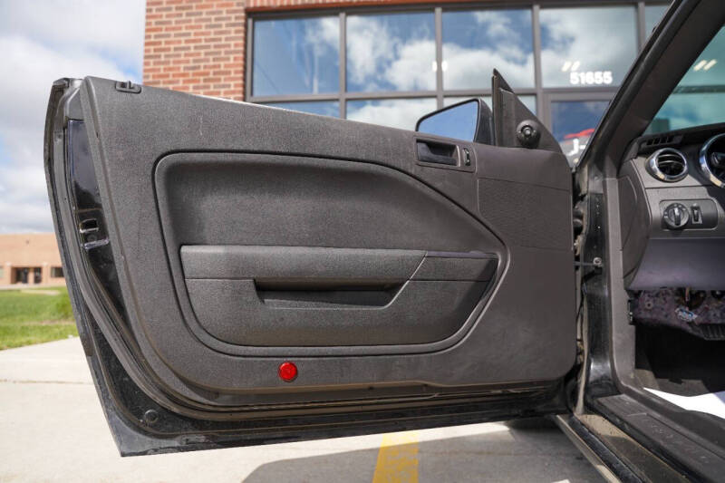 2007 Ford Mustang GT Deluxe