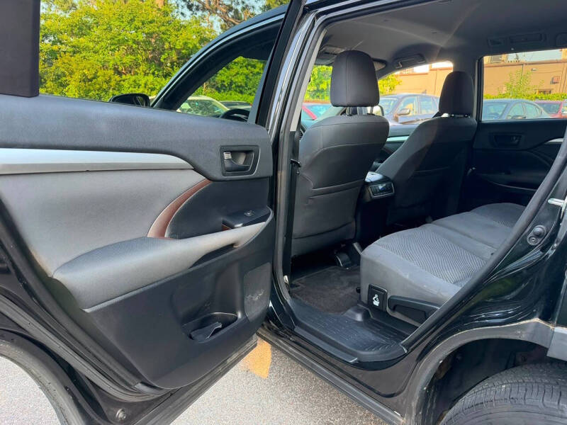 2015 Toyota Highlander LE Plus